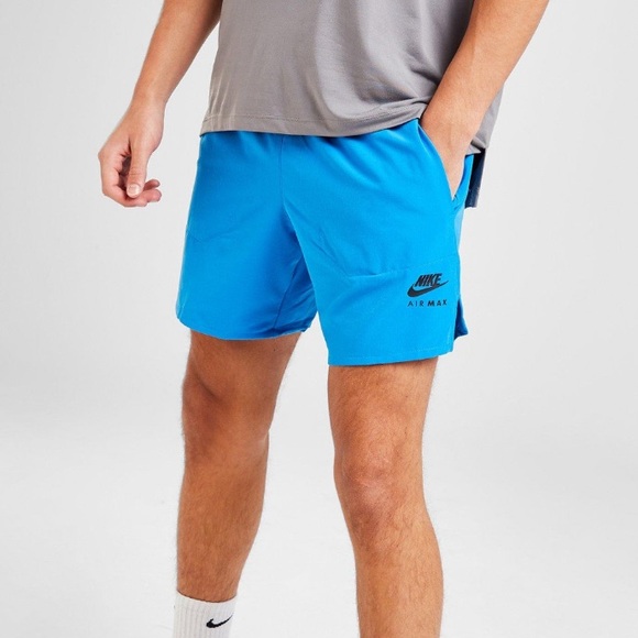 ✔️ NWT✔️ NIKE Air Max Woven Shorts - Picture 1 of 10